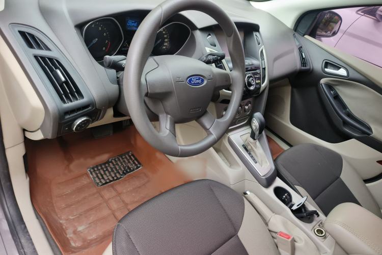 Used Ford Focus 2012 Sedan 1.6L Automatic Comfort Model Interior 3