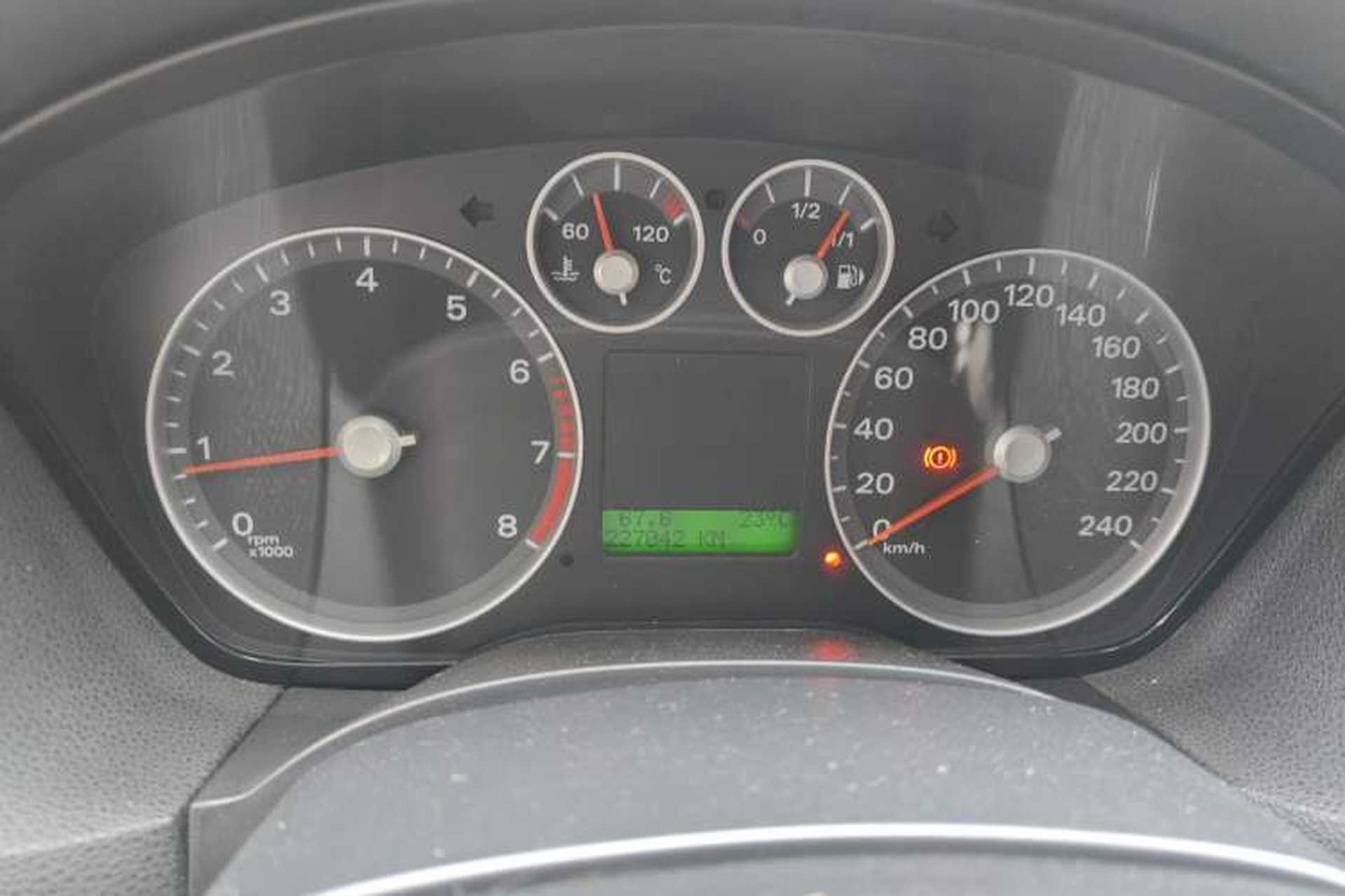Used Ford Focus 2005 Sedan 1.8L Manual Classic Model Instrument Cluster