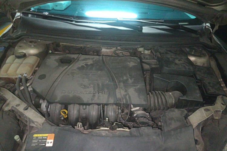 Used Ford Focus 2006 Hatchback 1.8L Automatic Fashion Edition Engine Bay