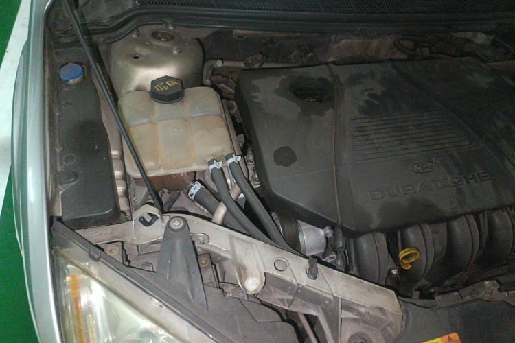 Used Ford Focus 2006 Hatchback 1.8L Automatic Fashion Edition Engine Bay Right