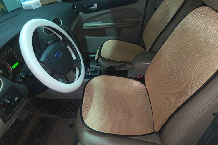 Used Ford Focus 2006 Hatchback 1.8L Automatic Fashion Edition Left Front Seat