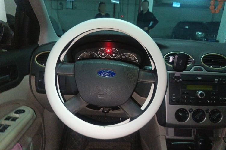 Used Ford Focus 2006 Hatchback 1.8L Automatic Fashion Edition Steering Wheel