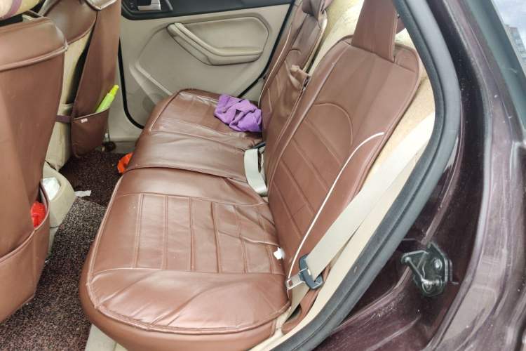 Used Ford Focus 2007 Sedan 1.8L Manual Comfort Model Left Rear Seat