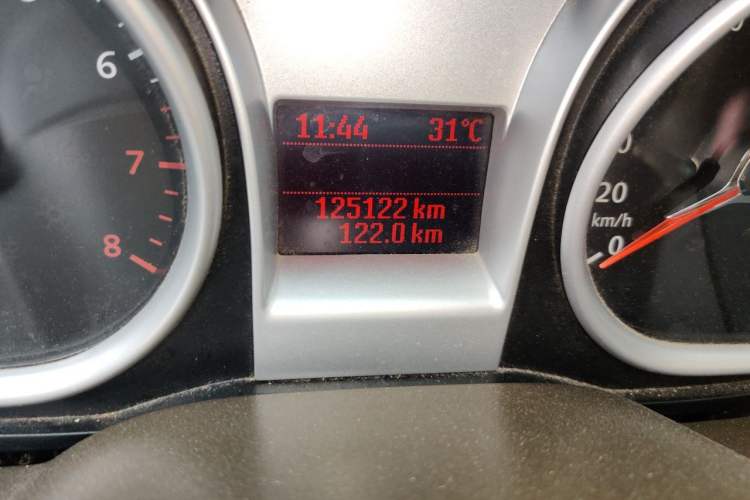 Used Ford Focus 2007 Sedan 1.8L Manual Comfort Model Odometer Close Up