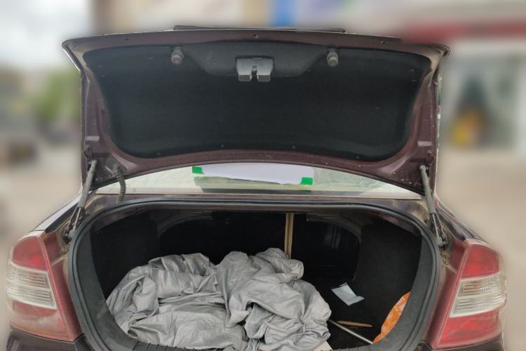 Used Ford Focus 2007 Sedan 1.8L Manual Comfort Model Trunk
