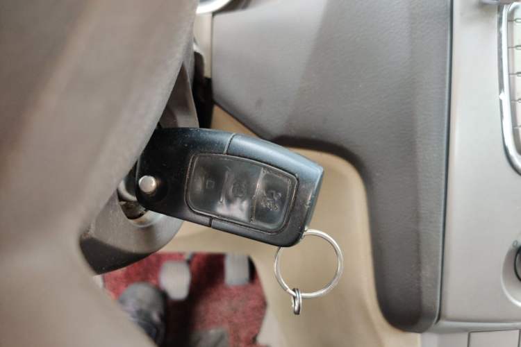 Used Ford Focus 2007 Sedan 1.8L Manual Comfort Model Vehicle Key