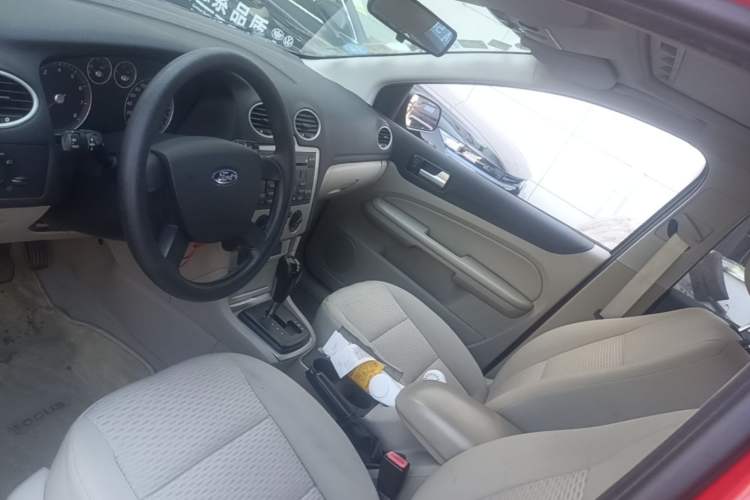 Used Ford Focus 2007 Sedan 1.8L Automatic Fashion Edition Audio And AC Panel