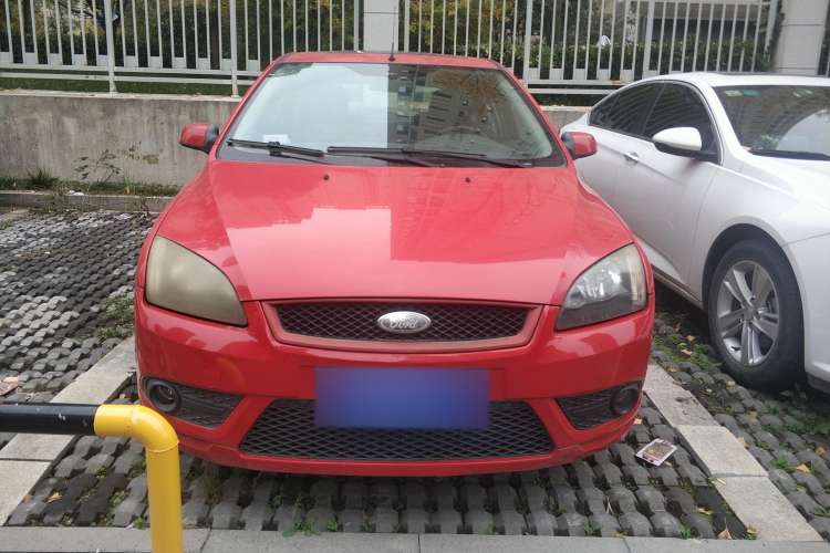 Used Ford Focus 2007 Hatchback 2.0L Manual Sport Edition Front