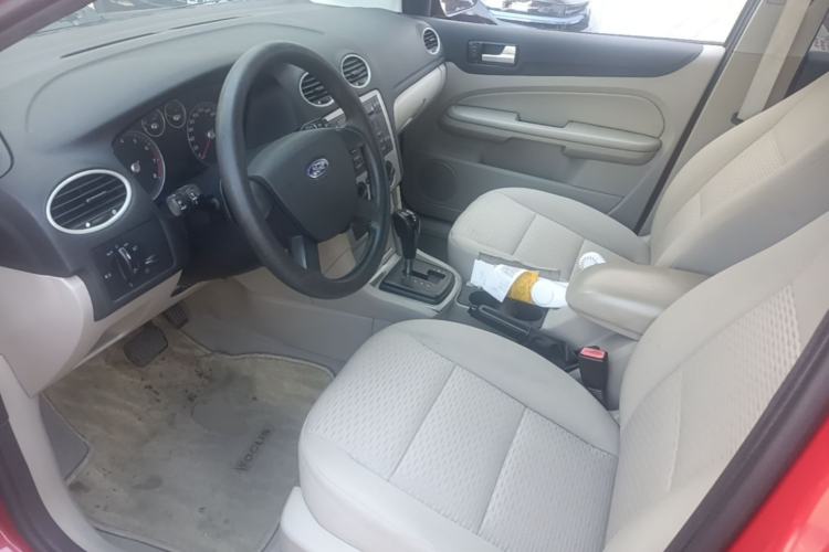 Used Ford Focus 2007 Sedan 1.8L Automatic Fashion Edition Left Front Seat