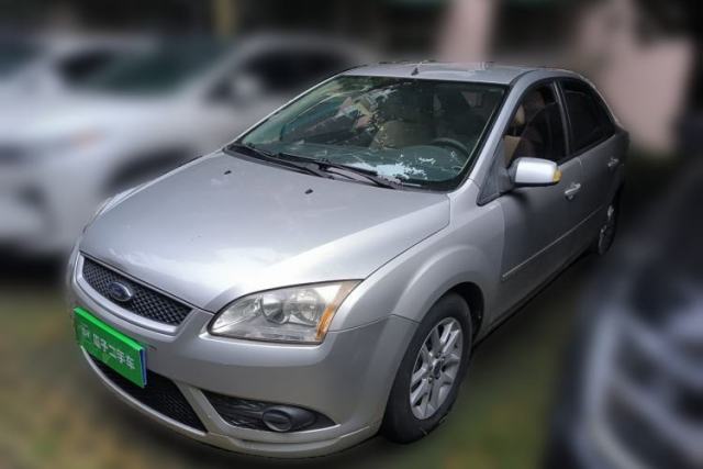 Ojetý Ford Focus 2007 Sedan 1.8L Manual Comfort Model