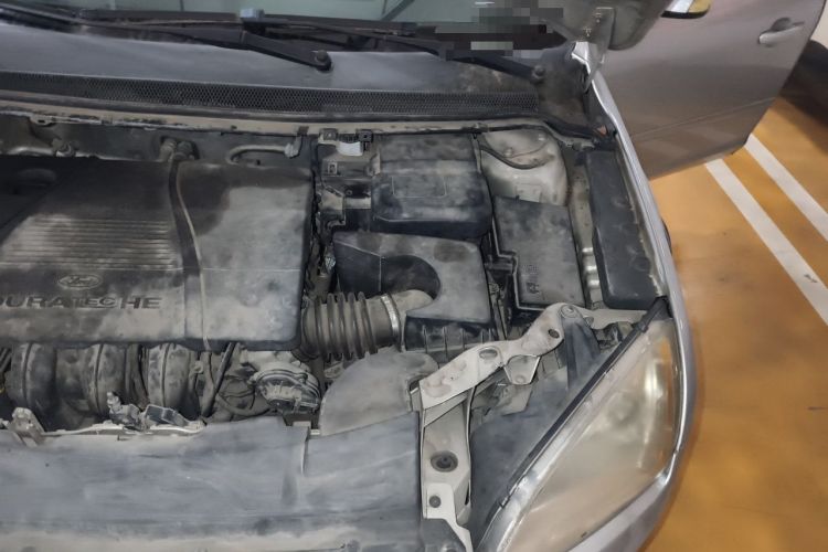 Used Ford Focus 2007 Sedan 1.8L Manual Comfort Model Engine Bay Left