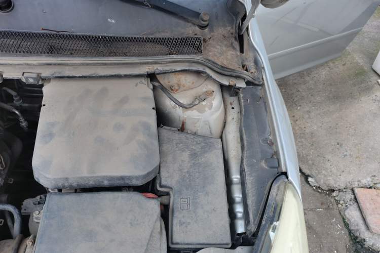 Used Ford Focus 2007 Sedan 1.8L Manual Comfort Model Engine Bay Left