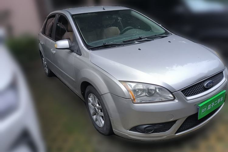 Used Ford Focus 2007 Sedan 1.8L Manual Comfort Model Front Right 45 Deg