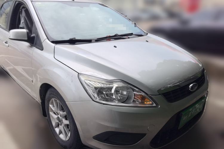 Used Ford Focus 2007 Sedan 1.8L Manual Comfort Model Front Right 45 Deg
