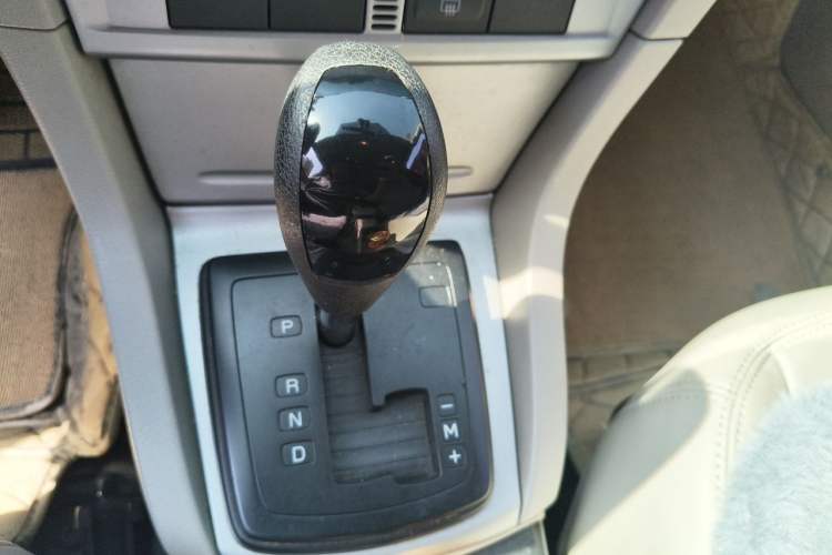 Used Ford Focus 2007 Hatchback 1.8L Automatic Fashion Edition Gear Lever