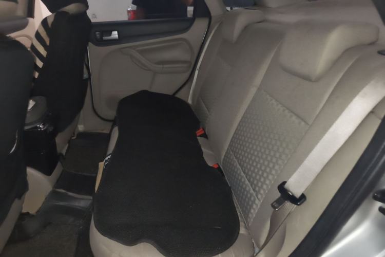 Used Ford Focus 2007 Sedan 1.8L Manual Comfort Model Left Rear Seat