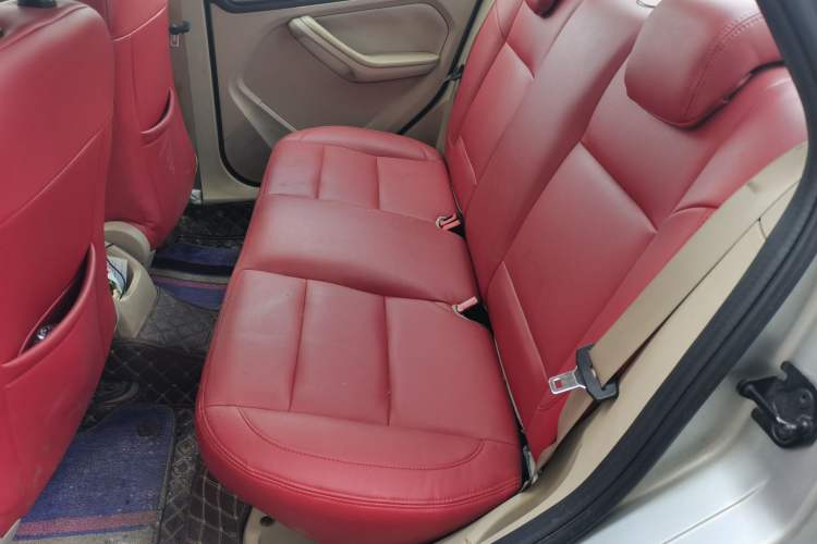 Used Ford Focus 2007 Sedan 1.8L Manual Comfort Model Left Rear Seat