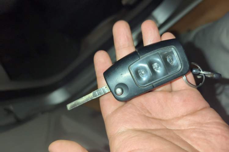 Used Ford Focus 2007 Sedan 1.8L Manual Comfort Model Vehicle Key