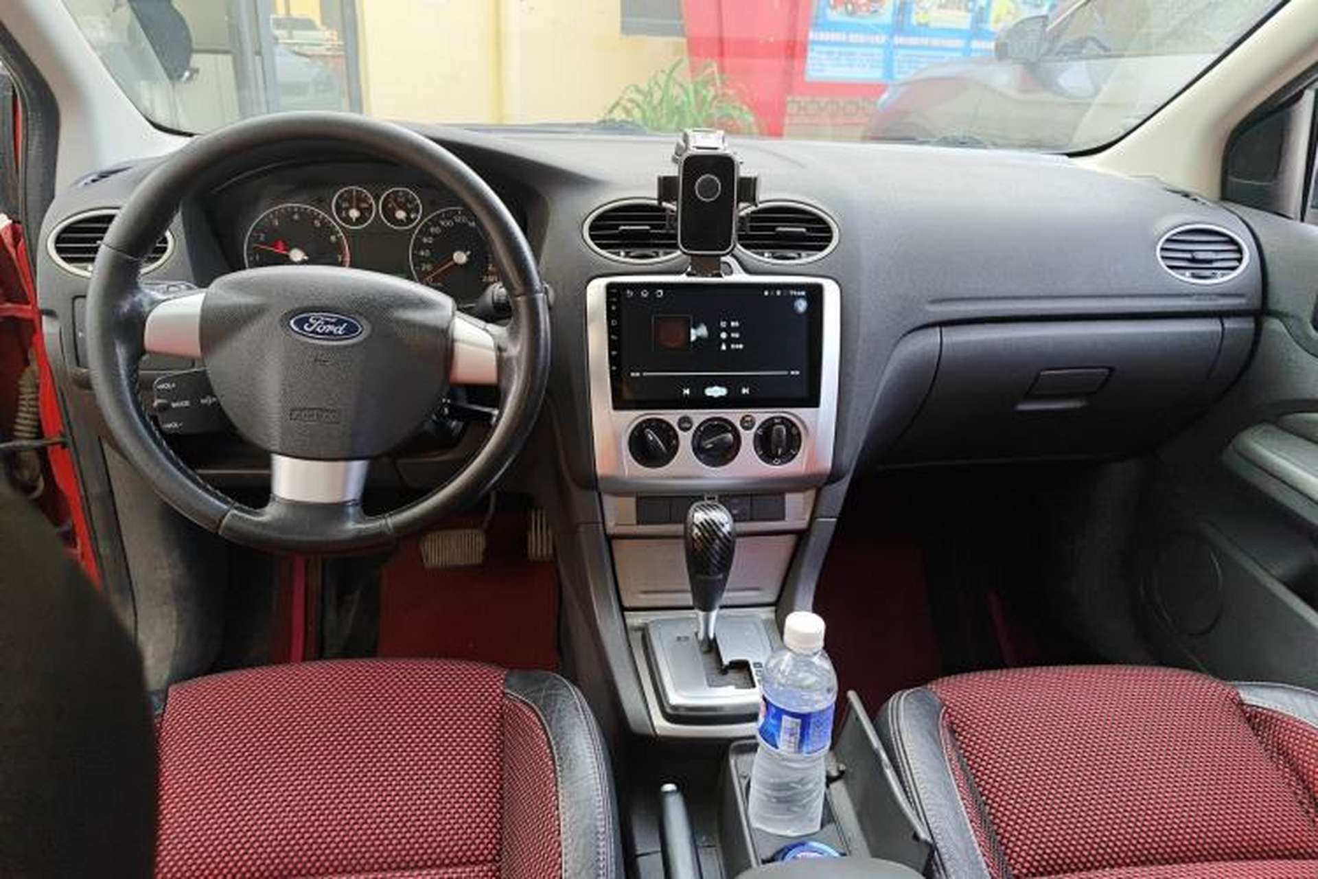 Used Ford Focus 2007 Hatchback 2.0L Automatic Sport Edition Center Console