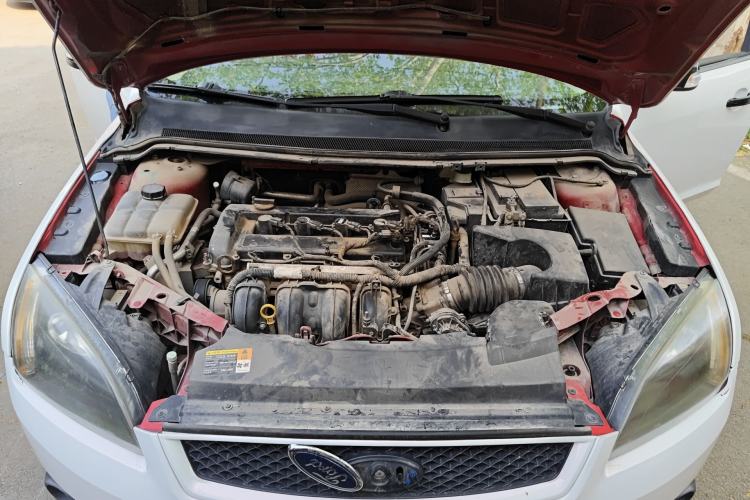 Used Ford Focus 2007 Hatchback 2.0L Automatic Sport Edition Engine Bay