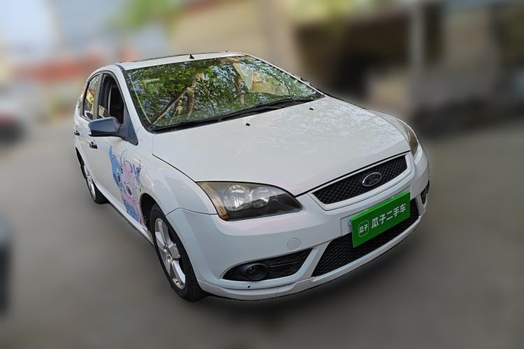 Used Ford Focus 2007 Hatchback 2.0L Automatic Sport Edition Front Right 45 Deg