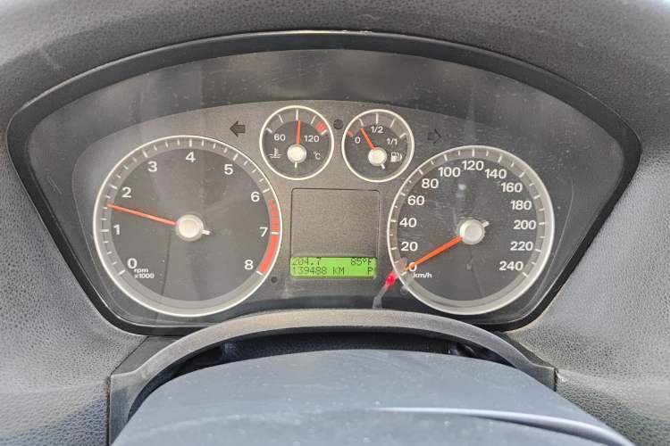 Used Ford Focus 2007 Hatchback 2.0L Automatic Sport Edition Instrument Cluster