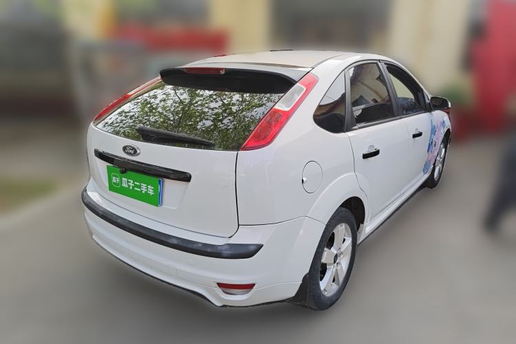 Used Ford Focus 2007 Hatchback 2.0L Automatic Sport Edition Rear Right 45 Deg