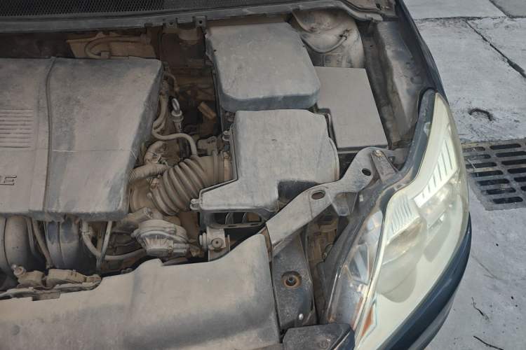 Used Ford Focus 2009 Sedan 1.8L Automatic Fashion Edition Engine Bay Left