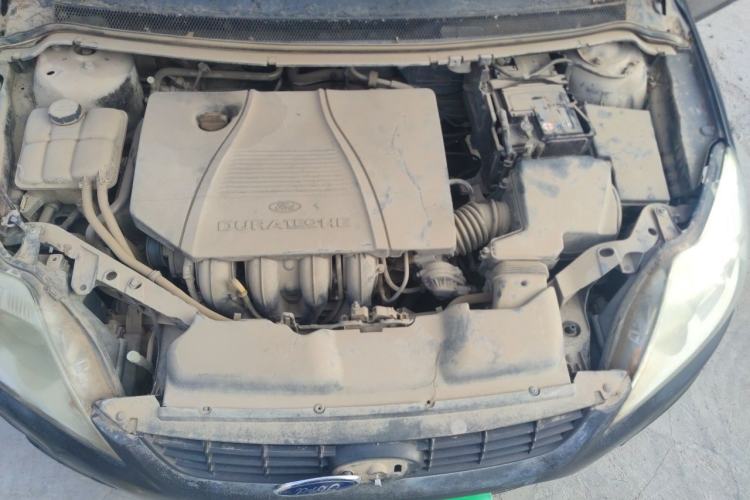 Used Ford Focus 2009 Sedan 1.8L Manual Comfort Model Engine Bay