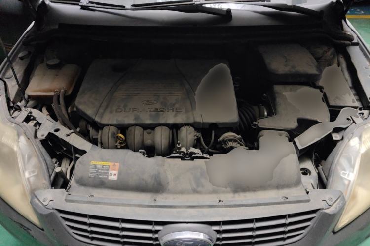 Used Ford Focus 2009 Sedan 1.8L Automatic Fashion Edition Engine Bay