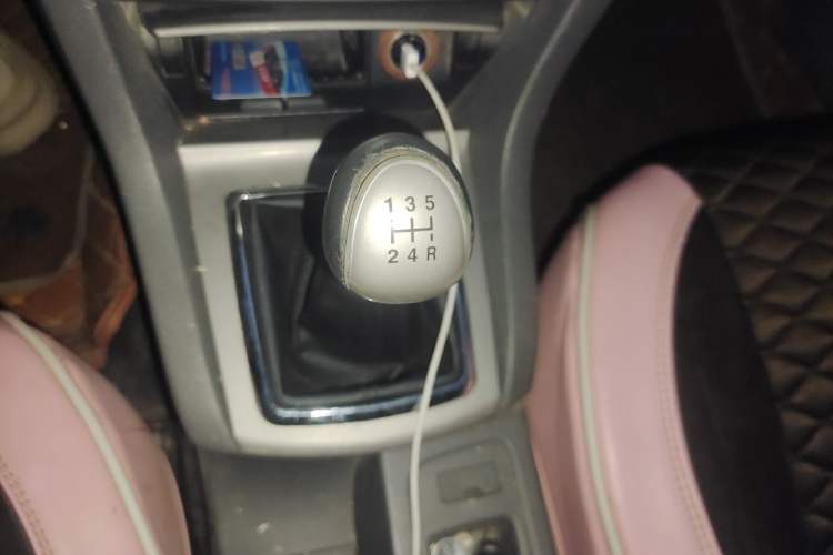 Used Ford Focus 2009 Hatchback 1.8L Manual Comfort Model Gear Lever