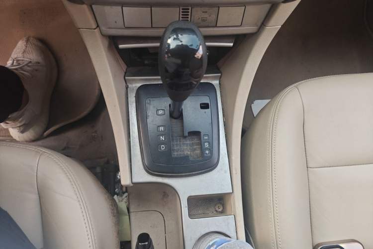 Used Ford Focus 2009 Sedan 1.8L Automatic Fashion Edition Gear Lever