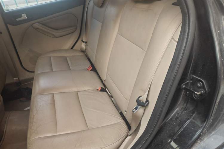Used Ford Focus 2009 Sedan 1.8L Automatic Fashion Edition Left Rear Seat