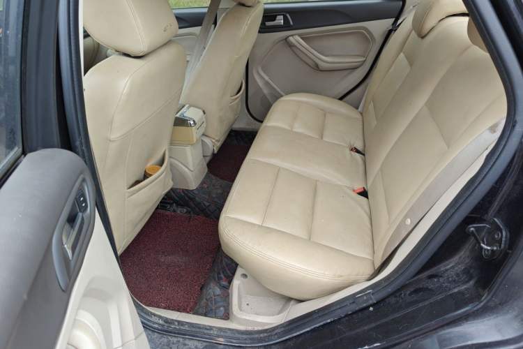 Used Ford Focus 2009 Hatchback 1.8L Manual Comfort Model Left Rear Seat