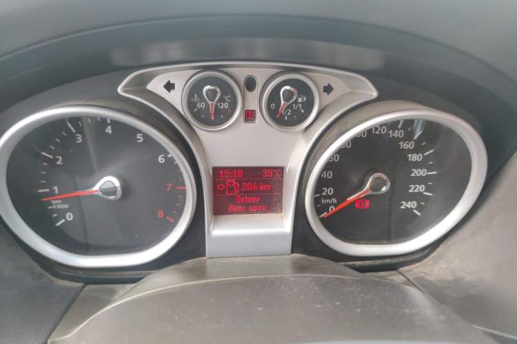 Used Ford Focus 2009 Sedan 1.8L Manual Comfort Model Odometer Close Up