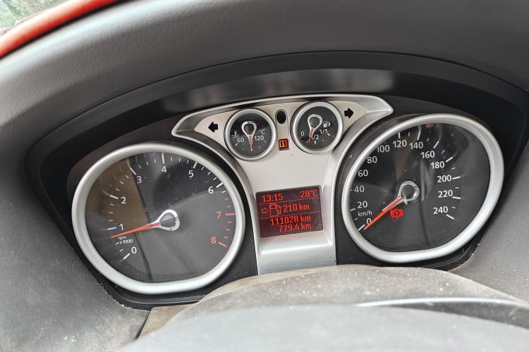 Used Ford Focus 2009 Hatchback 1.8L Manual Comfort Model Odometer Close Up