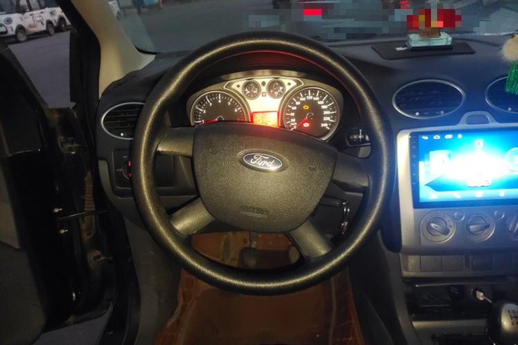 Used Ford Focus 2009 Hatchback 1.8L Manual Comfort Model Steering Wheel
