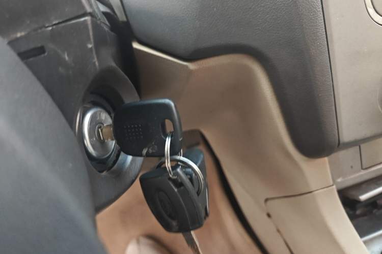 Used Ford Focus 2009 Sedan 1.8L Automatic Fashion Edition Vehicle Key