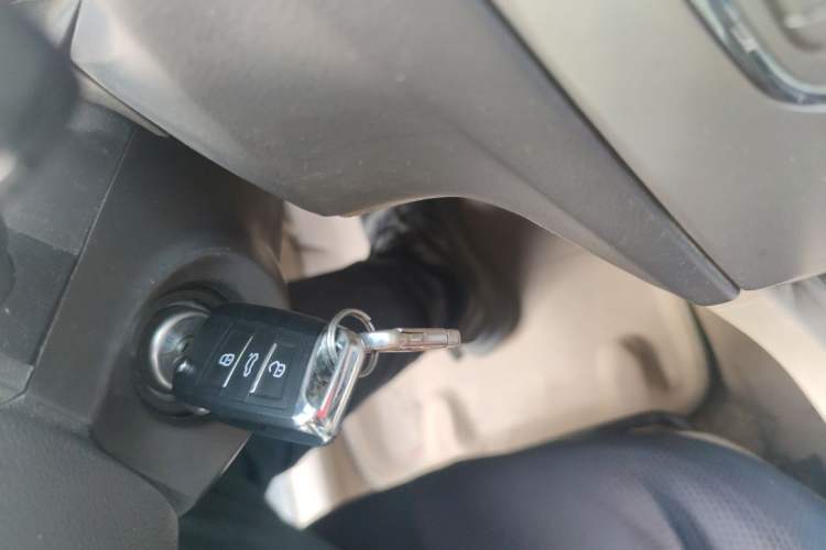 Used Ford Focus 2009 Sedan 1.8L Manual Comfort Model Vehicle Key