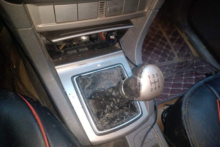 Used Ford Focus 2009 Hatchback 1.8L Manual Comfort Model Gear Lever