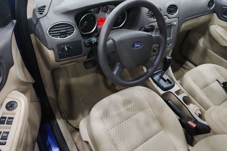 Used Ford Focus 2009 Hatchback 1.8L Automatic Fashion Edition Left Front Seat