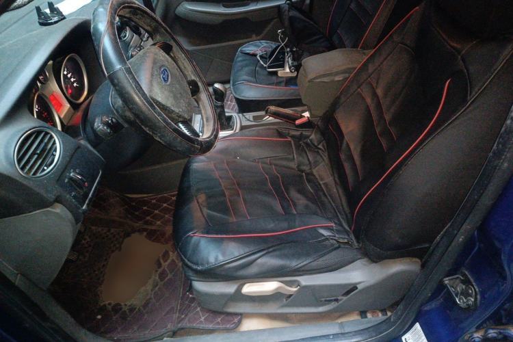 Used Ford Focus 2009 Hatchback 1.8L Manual Comfort Model Left Front Seat