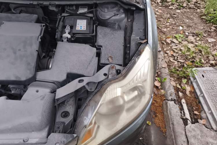 Used Ford Focus 2009 Sedan 1.8L Automatic Fashion Edition Engine Bay Left