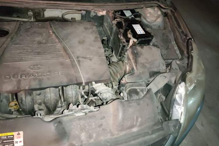 Used Ford Focus 2009 Sedan 1.8L Automatic Fashion Edition Engine Bay Left