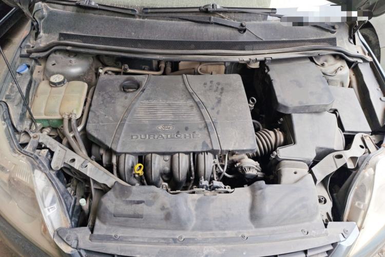 Used Ford Focus 2009 Sedan 1.8L Automatic Fashion Edition Engine Bay