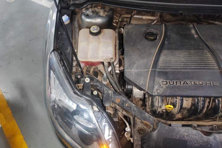 Used Ford Focus 2009 Hatchback 2.0L Manual Sport Model Engine Bay Right