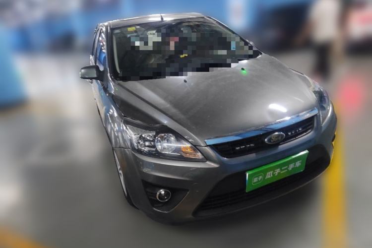 Used Ford Focus 2009 Hatchback 2.0L Manual Sport Model Front Right 45 Deg