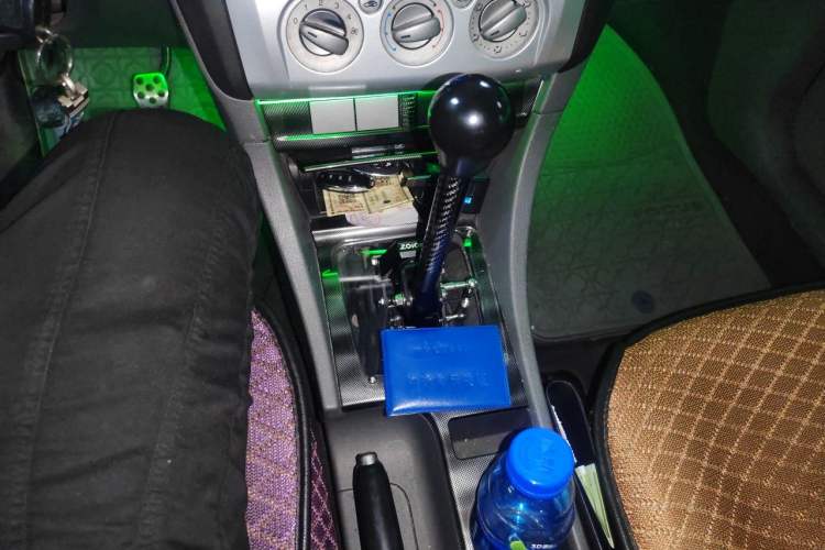 Used Ford Focus 2009 Hatchback 2.0L Manual Sport Model Gear Lever