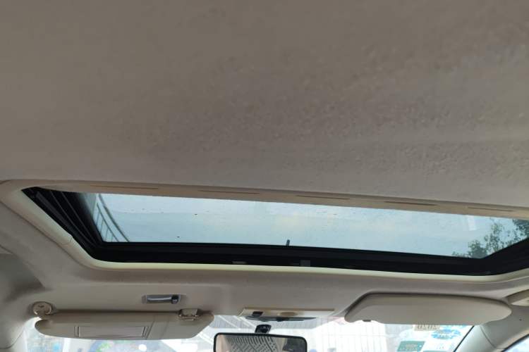 Used Ford Focus 2009 Sedan 1.8L Automatic Fashion Edition Headliner
