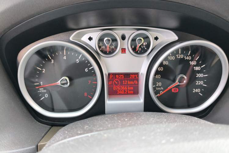 Used Ford Focus 2009 Sedan 1.8L Automatic Fashion Edition Instrument Cluster